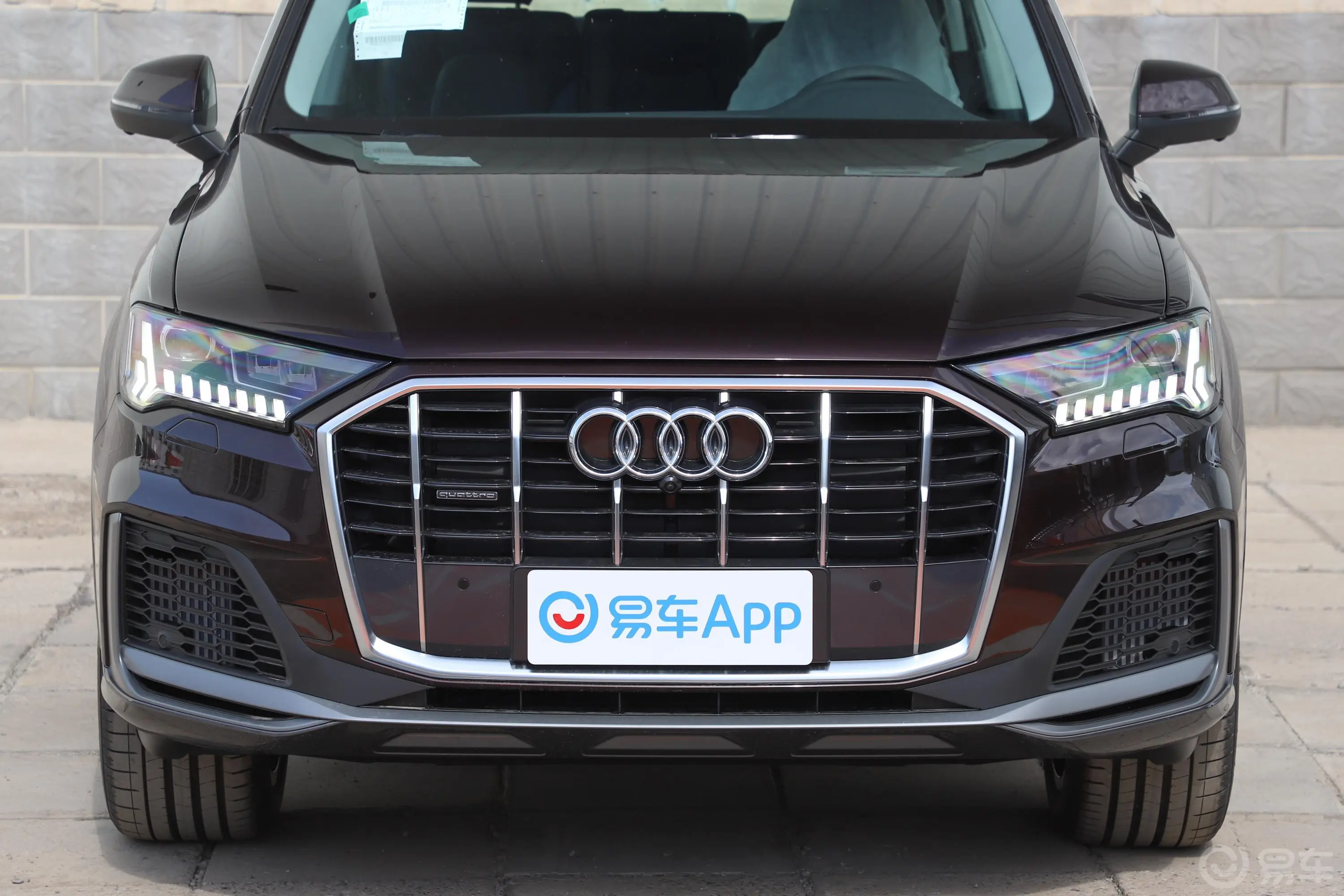 奥迪Q755 TFSI quattro S line 运动型外观