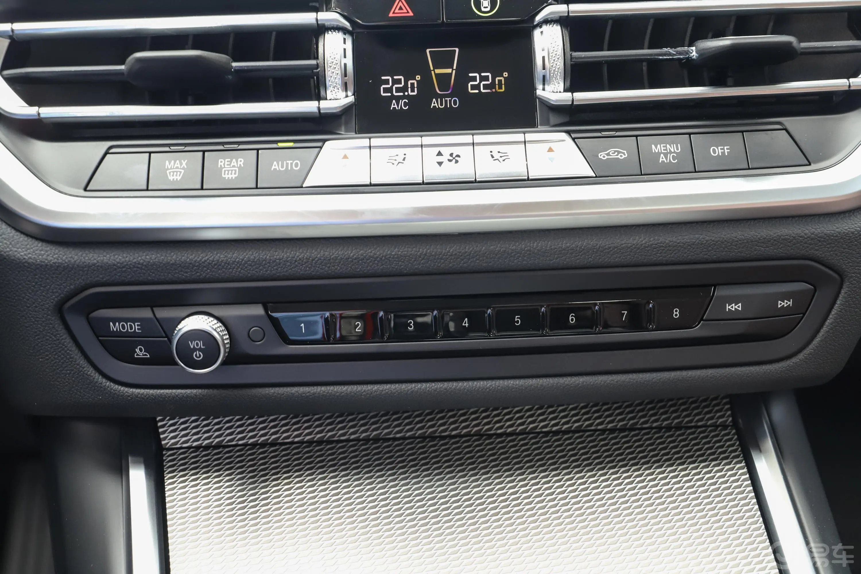宝马3系改款2 330Li xDrive M运动曜夜套装音响