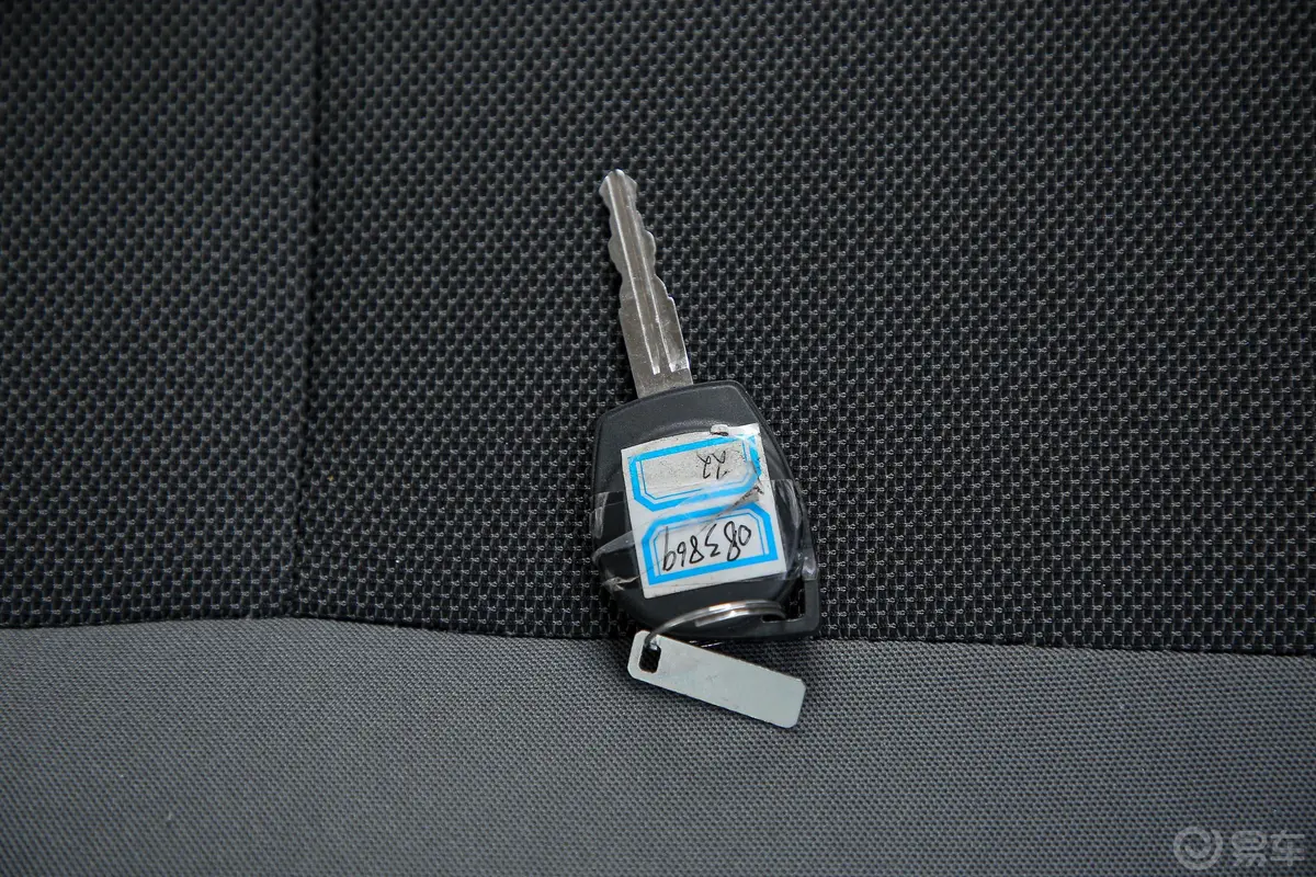优劲T521.5L 双排普货 标准型DAM15KR钥匙正面