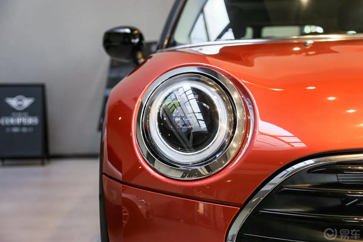 MINI CLUBMAN1.5T COOPER外观