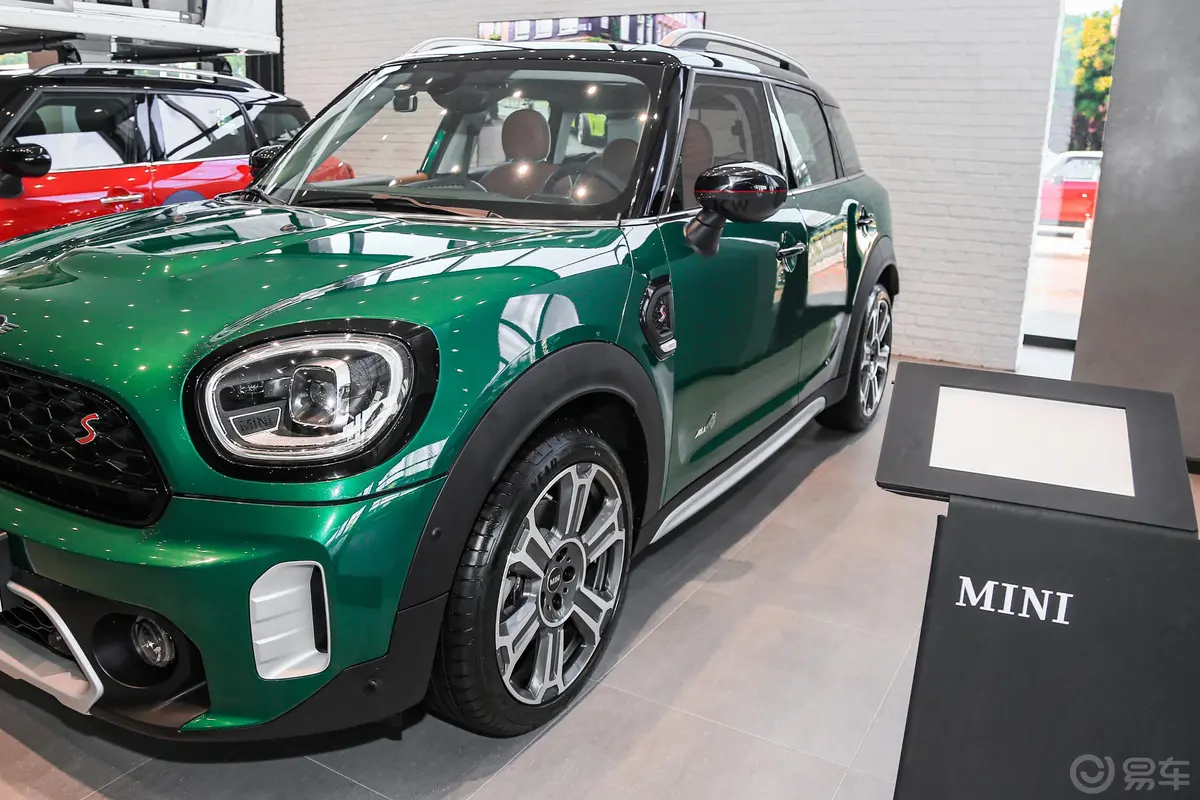 MINI COUNTRYMAN2.0T COOPER S ALL4外观