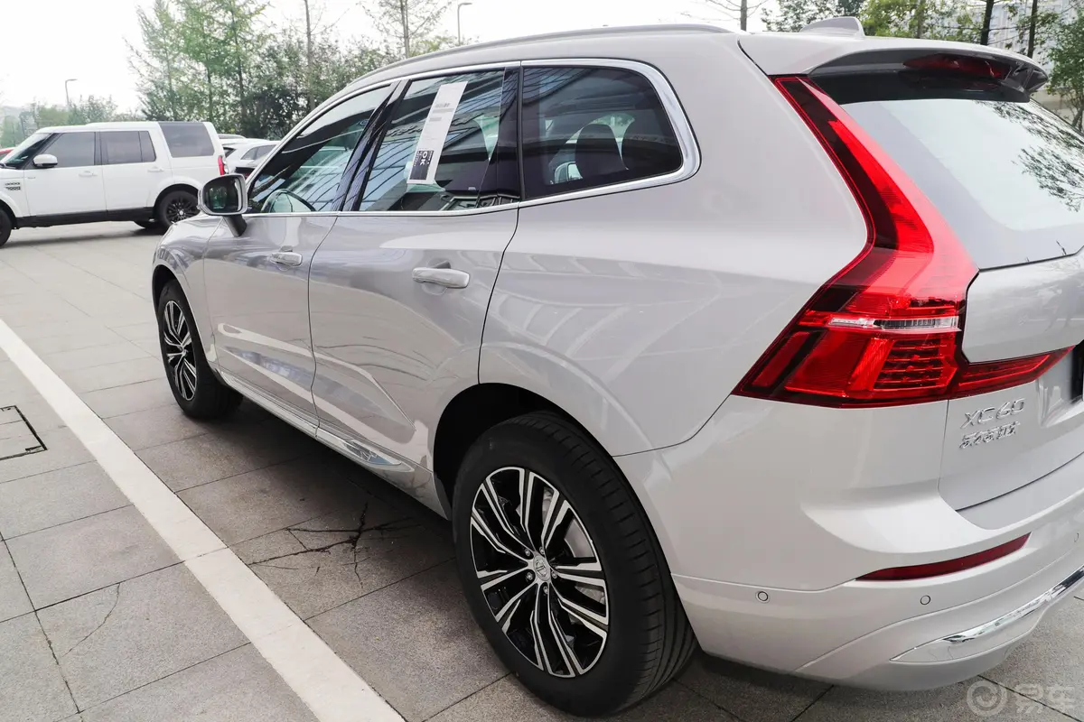 沃尔沃XC60B5 四驱 智雅豪华版外观