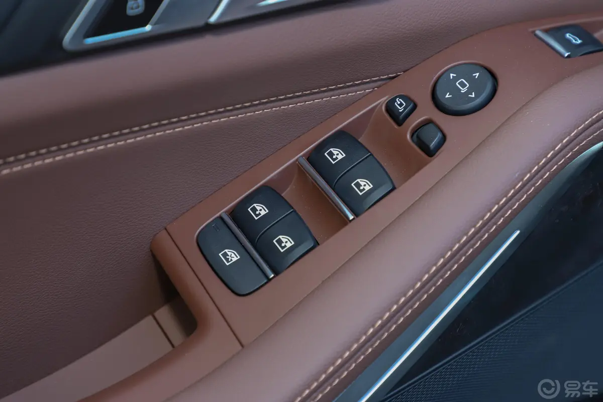 宝马X5(进口)改款 xDrive30i M运动套装车窗调节整体