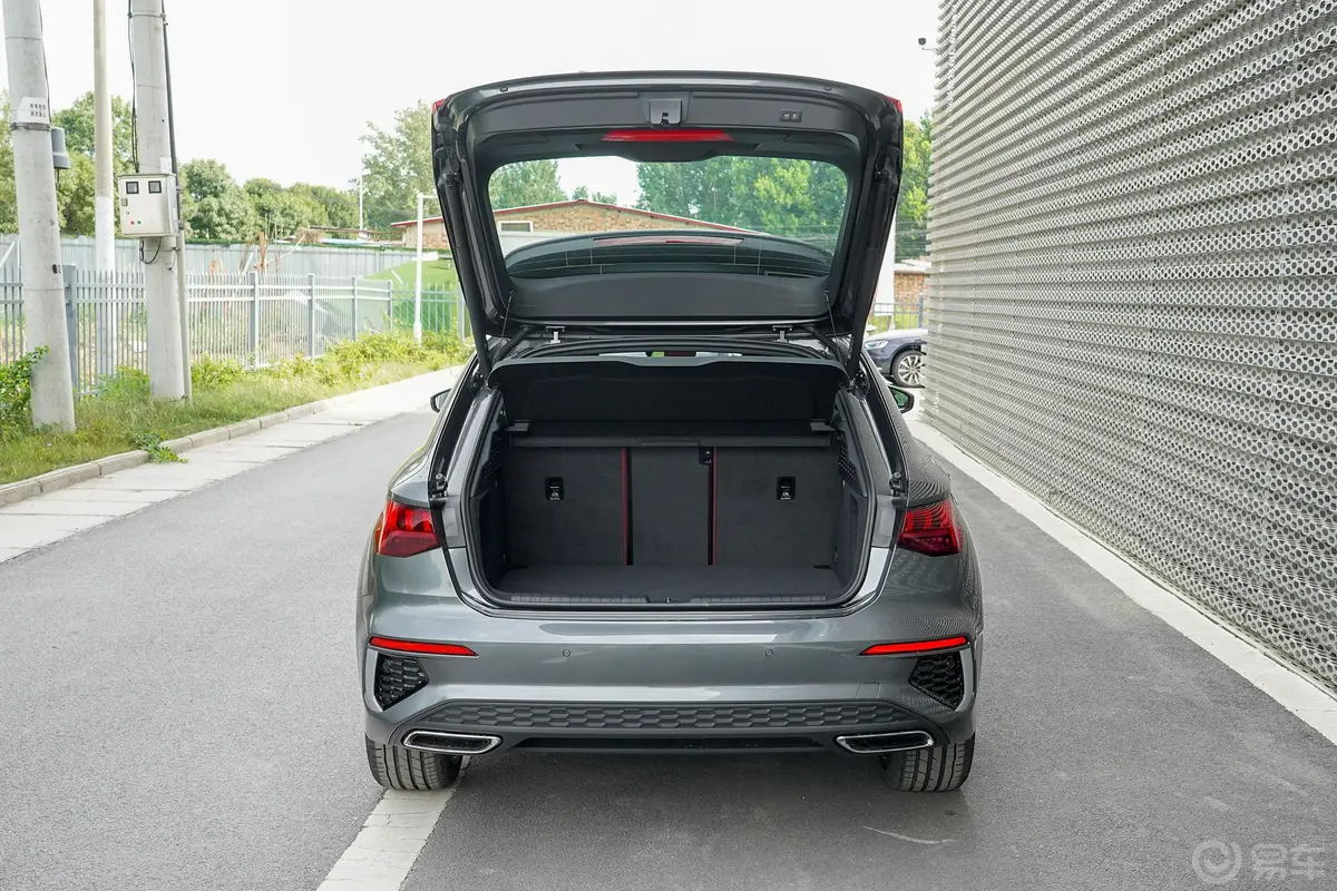 奥迪A3Sportback 35 TFSI 进享人生版空间