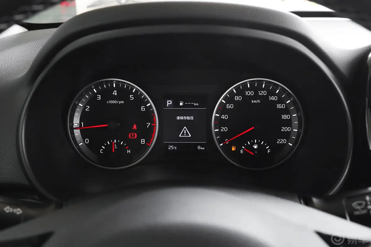 奕跑1.4L CVT 天窗版仪表盘