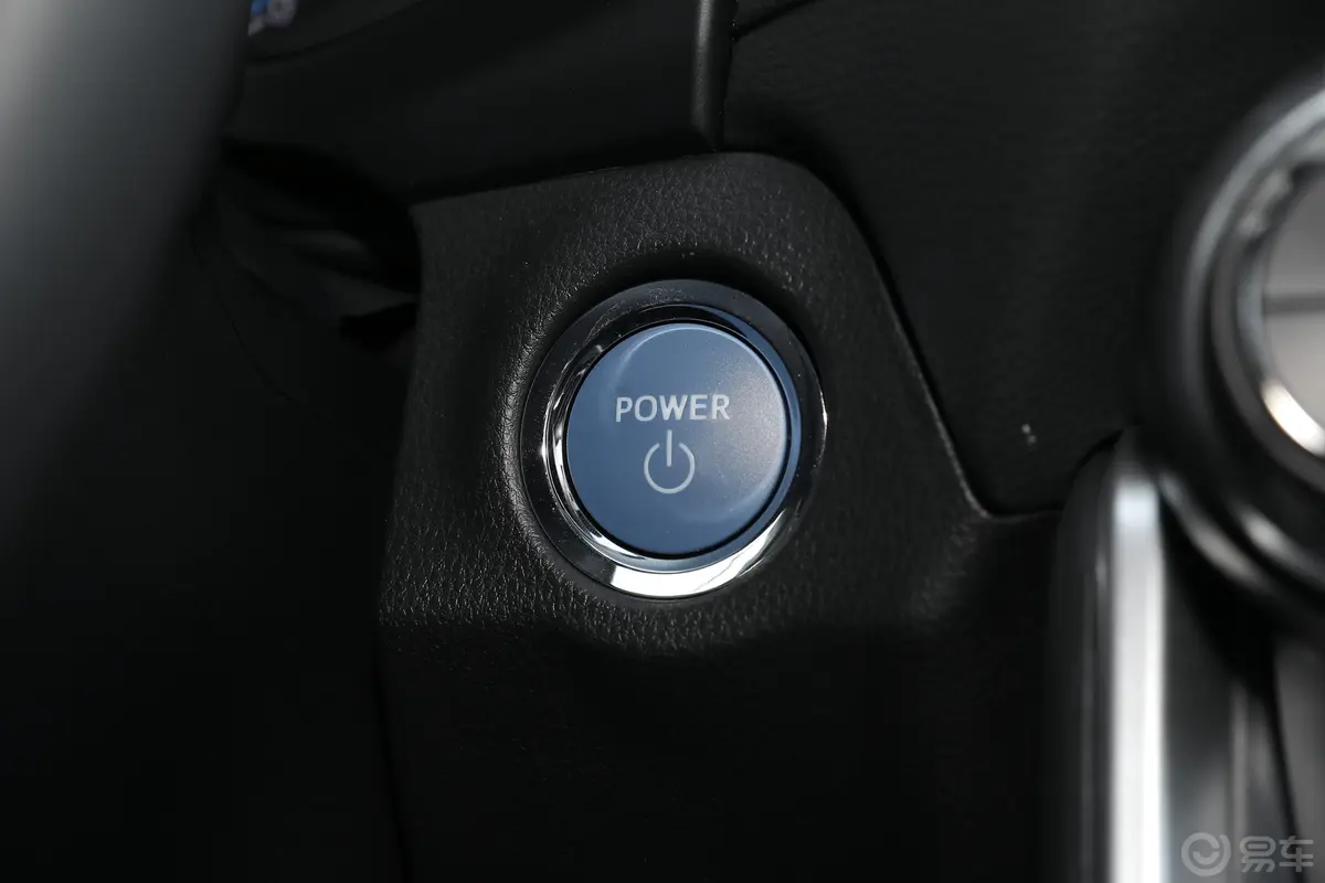 威兰达双擎 2.5L E-CVT 两驱 豪华版钥匙孔或一键启动按键