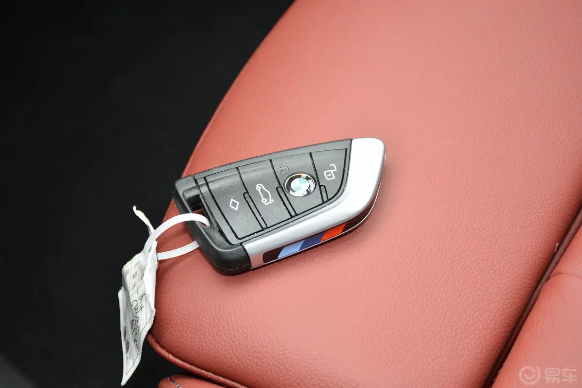 宝马4系改款 双门轿跑车 430i M运动曜夜套装钥匙正面