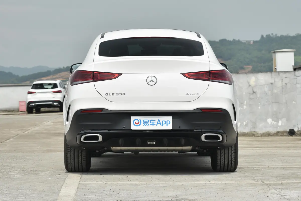 奔驰GLE轿跑GLE 350 4MATIC 轿跑SUV 豪华型外观