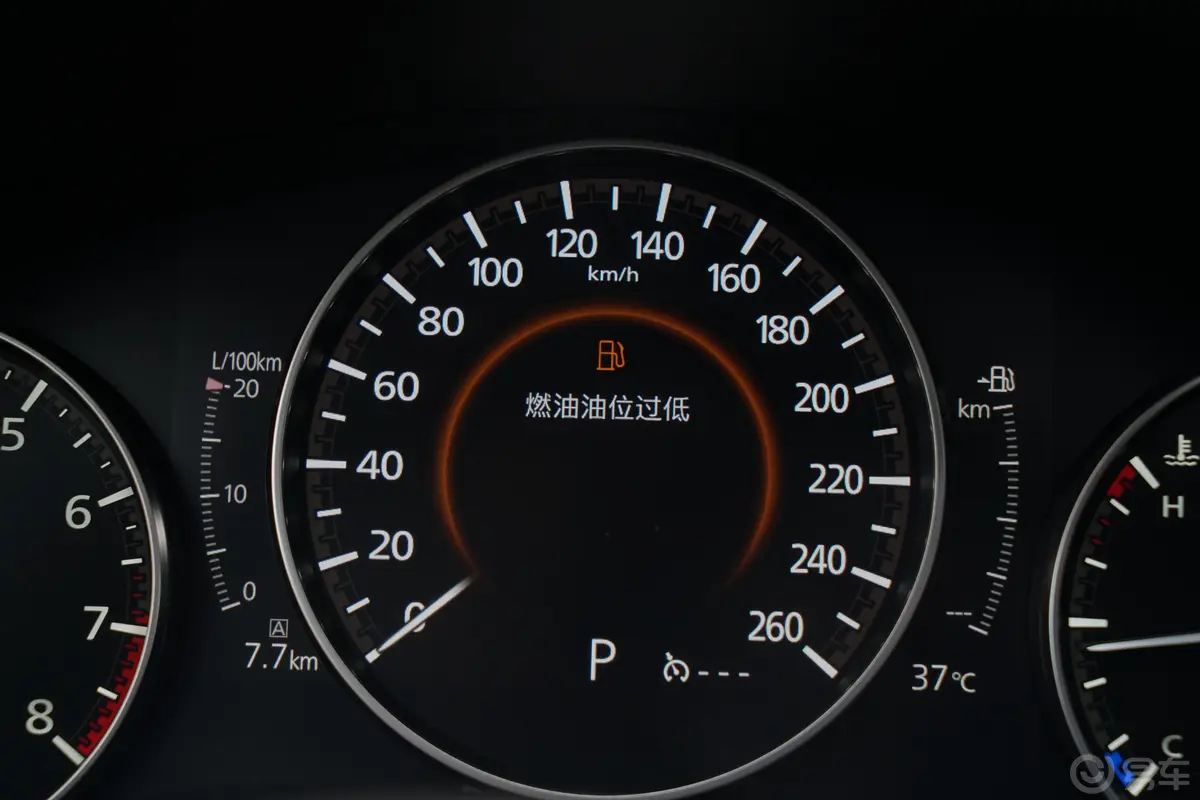 马自达CX-302.0L 自动雅悦型内饰