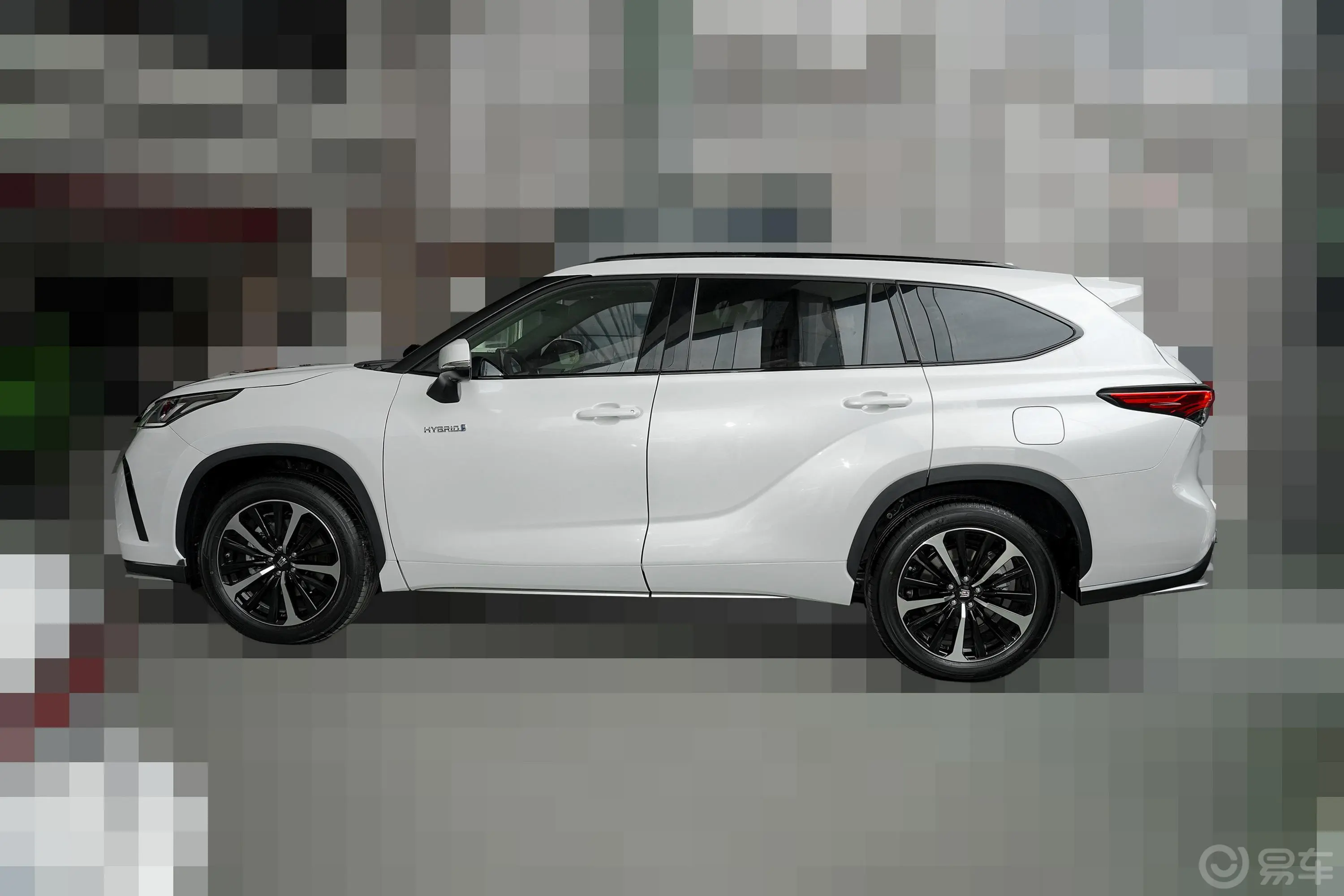 皇冠陆放2.5L HEV 四驱尊贵版 7座外观