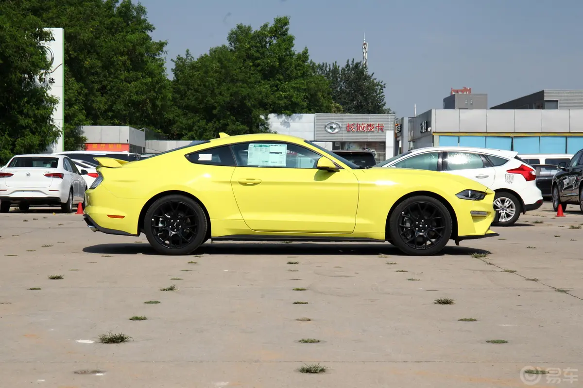 Mustang2.3T 掠光复刻限量版正侧车头向右水平