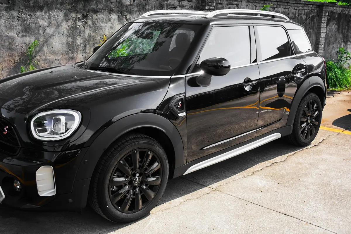 MINI COUNTRYMAN2.0T COOPER S外观