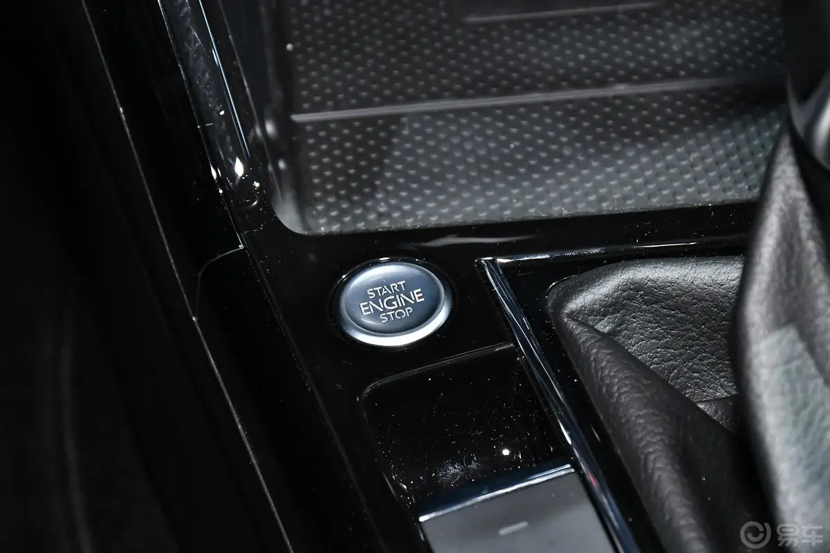 帕萨特380TSI 旗舰版钥匙孔或一键启动按键