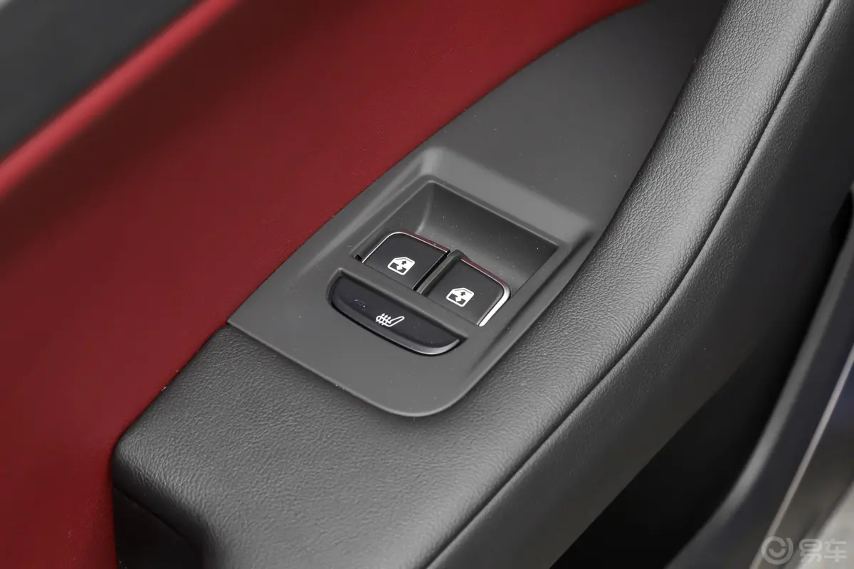 红旗H5经典经典款 1.8T 自动智联旗领版后车窗调节