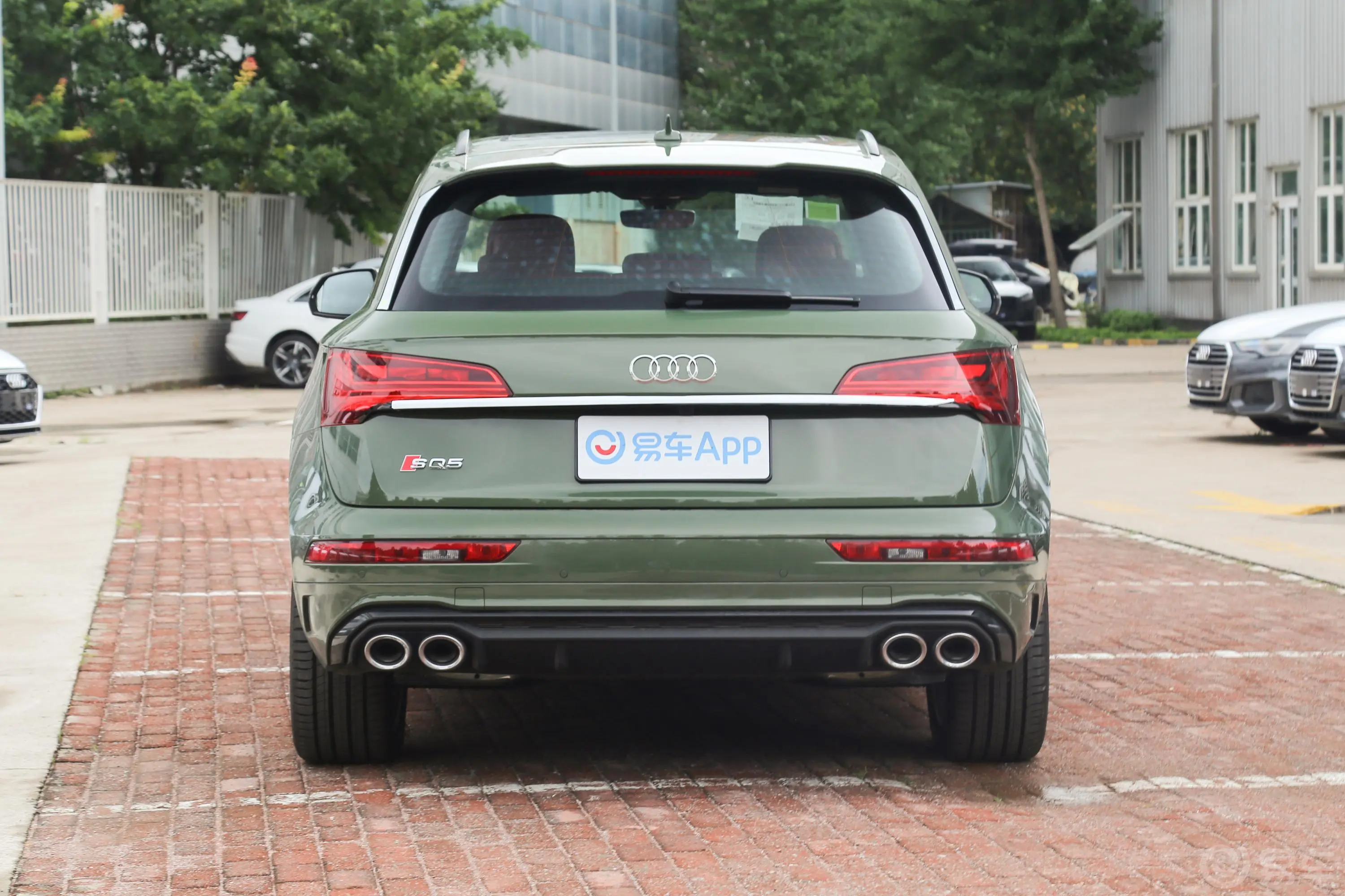 奥迪SQ53.0T quattro正后水平