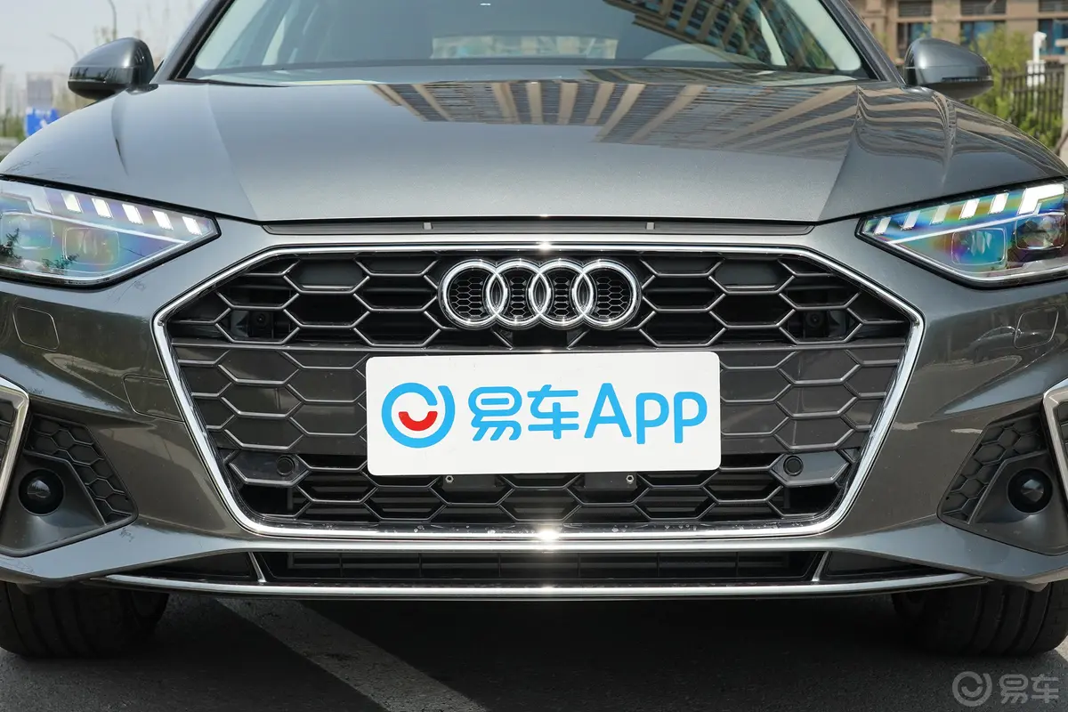 奥迪A4(进口)Avant 40TFSI 先锋派星辰版外观