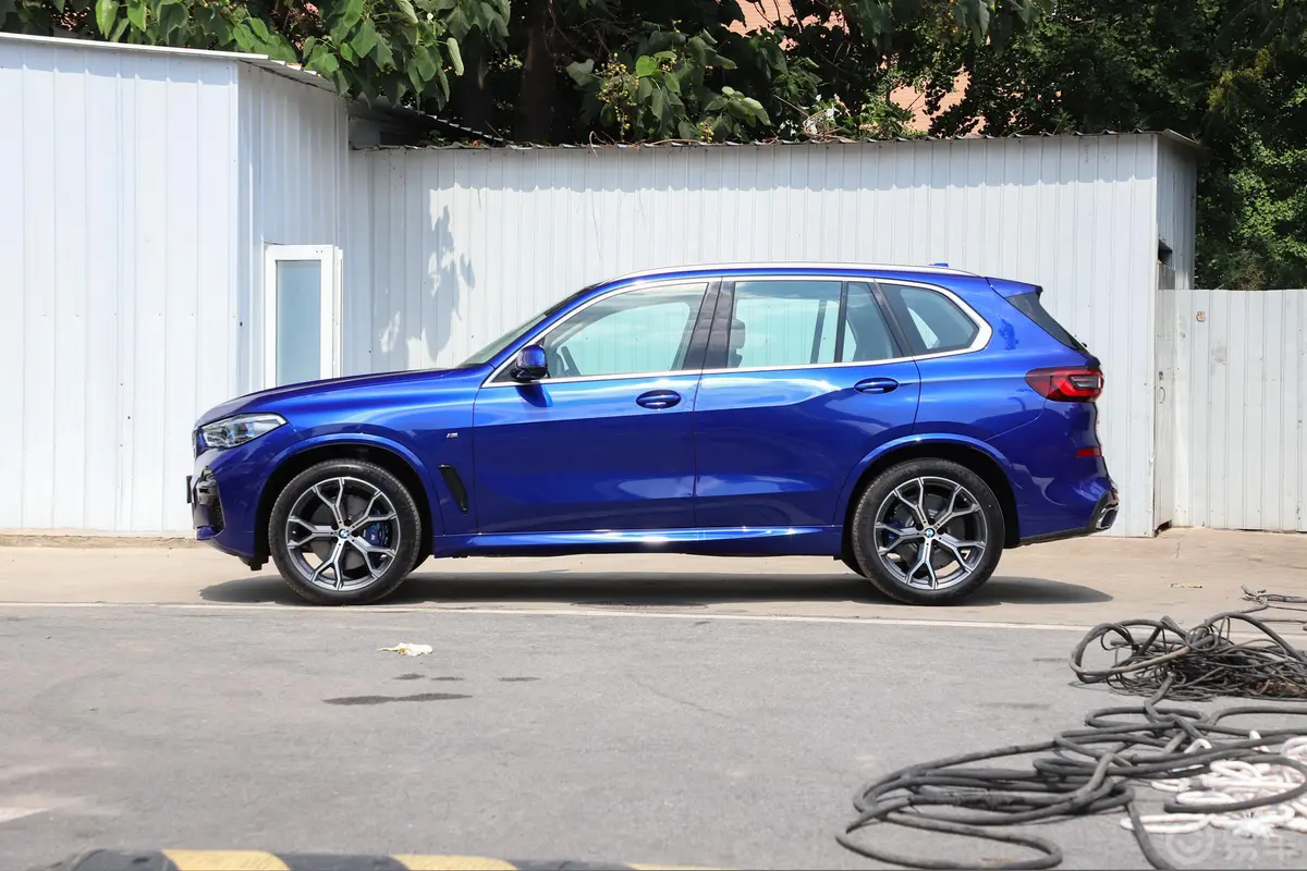 宝马X5(进口)改款 xDrive40i 尊享型 M运动套装外观