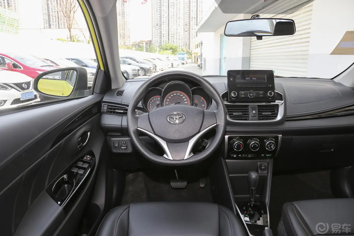 YARiS L 致炫致炫X 1.5L CVT 豪华版驾驶位区域