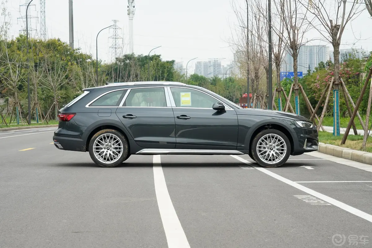 奥迪A4(进口)allroad quattro 探索家觅境版正侧车头向右水平