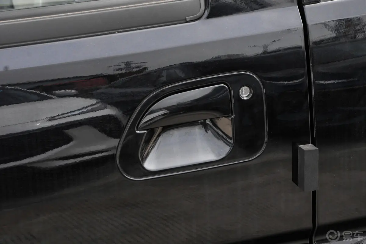 菱智M5 EV客运版 舒适型 7座驾驶员侧前门把手