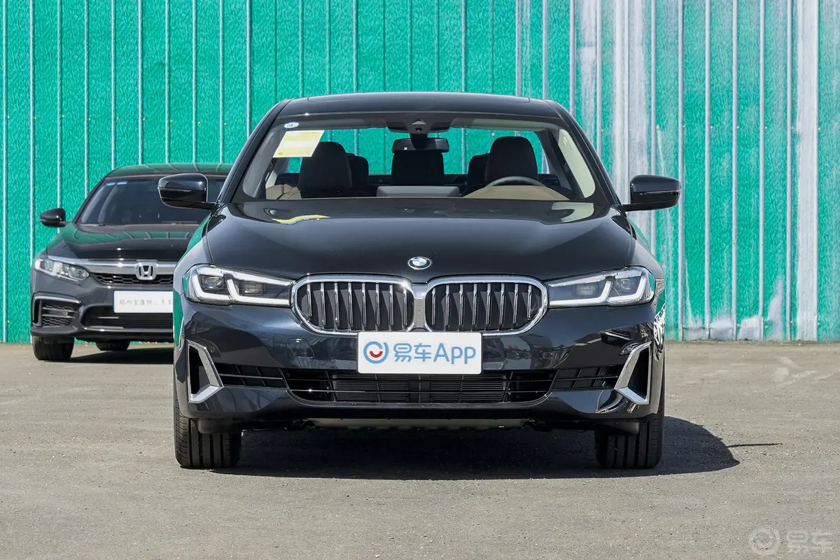 宝马5系改款 530Li xDrive 豪华套装正前水平