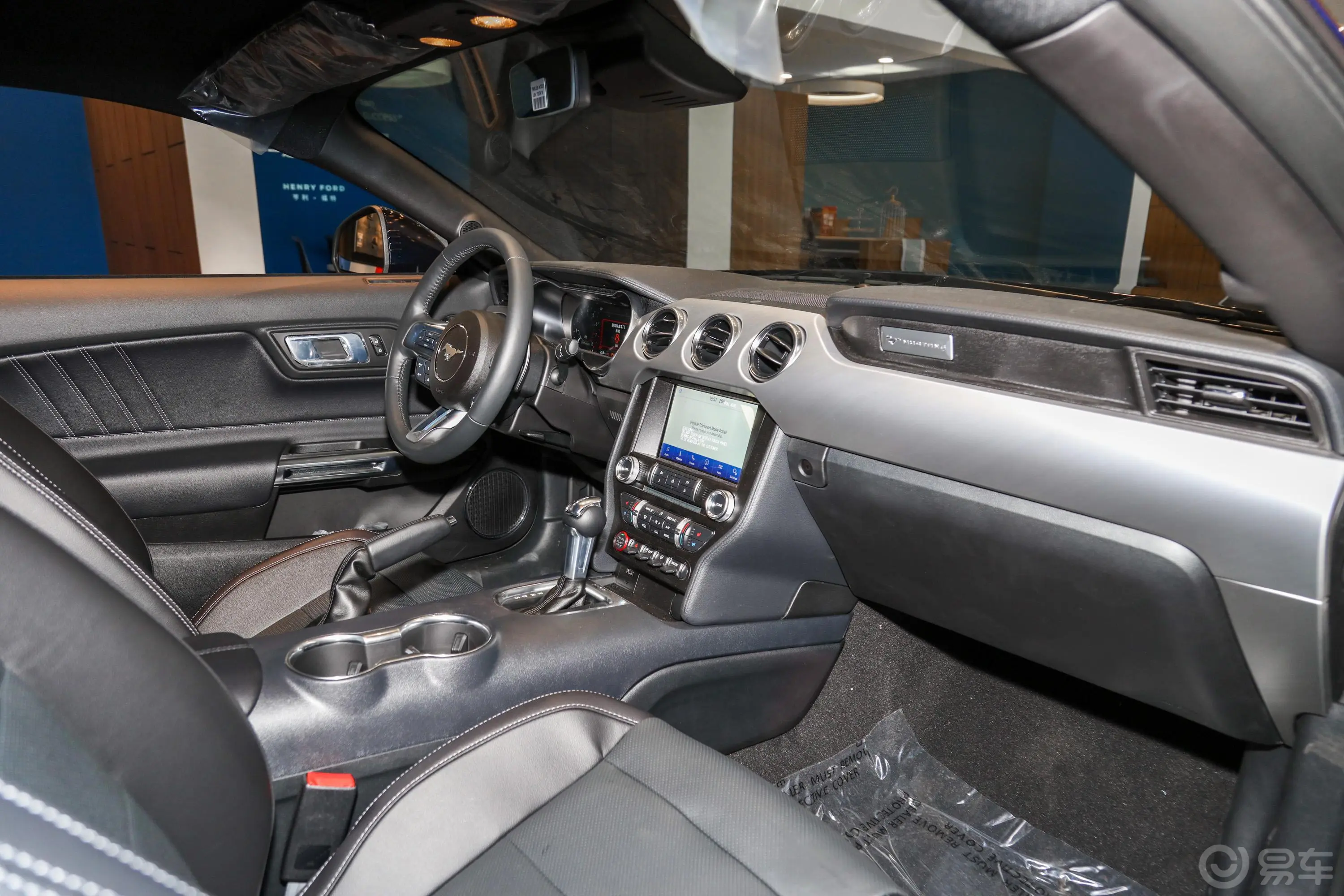 Mustang2.3T 驰影性能进阶版内饰全景副驾驶员方向