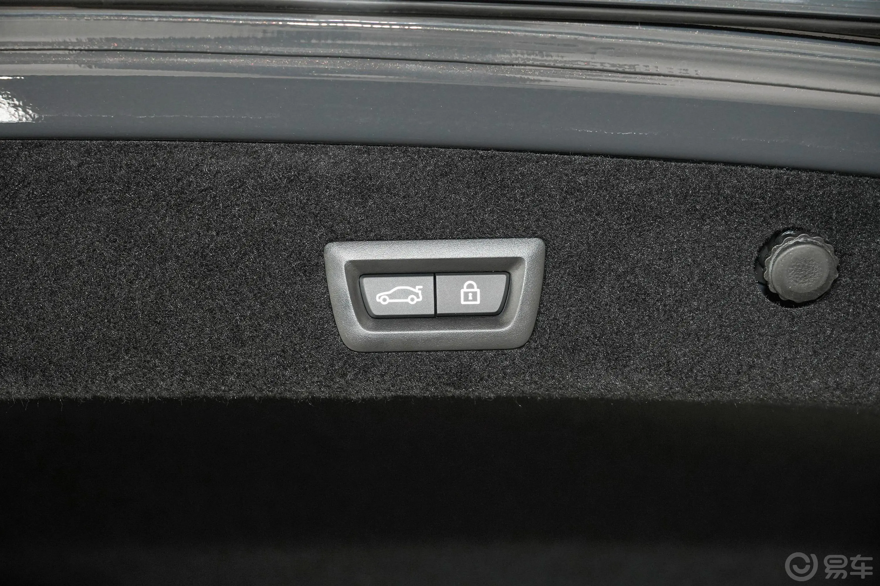 宝马7系740Li xDrive 行政型 豪华套装空间
