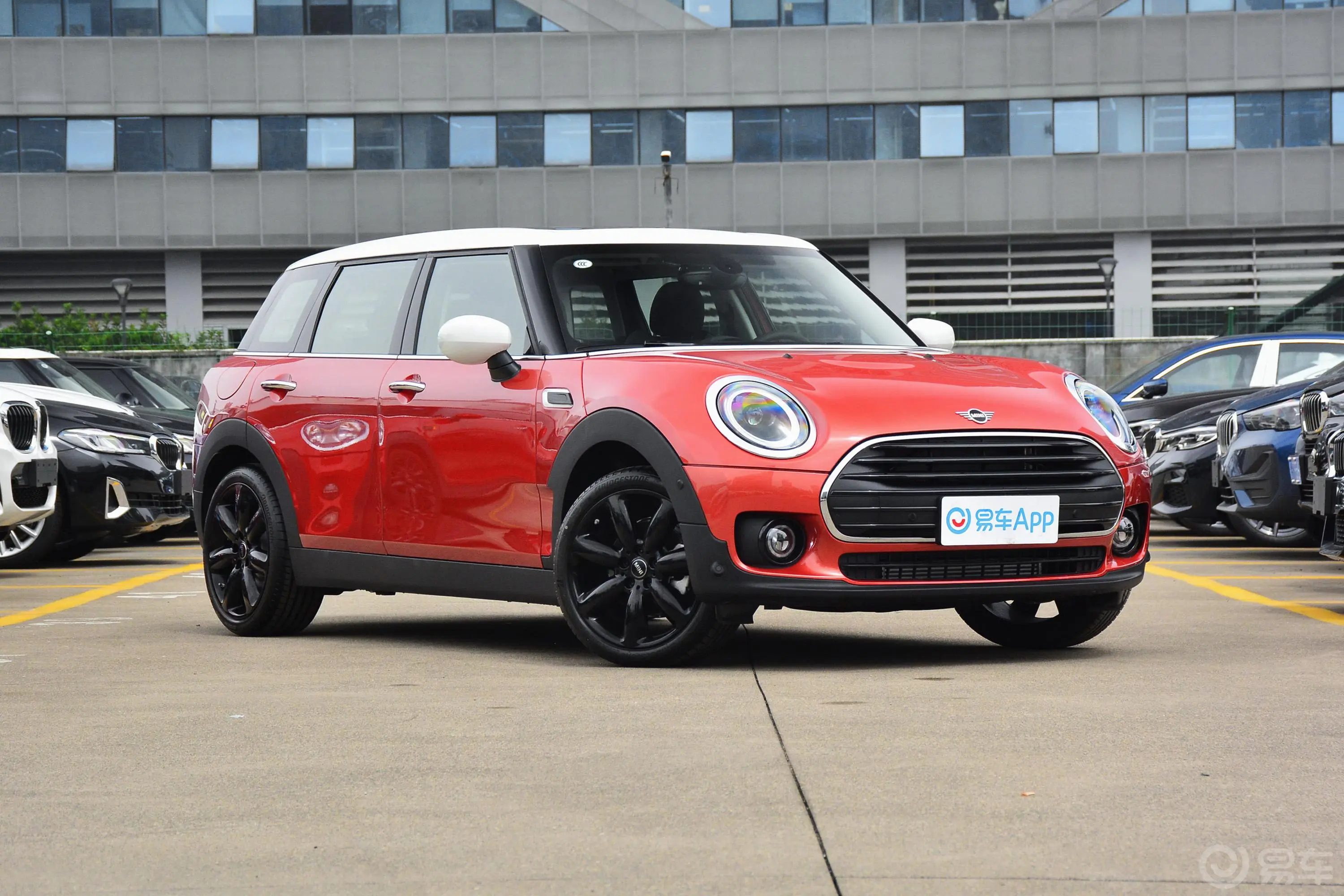 MINI CLUBMAN1.5T COOPER 鉴赏家外观