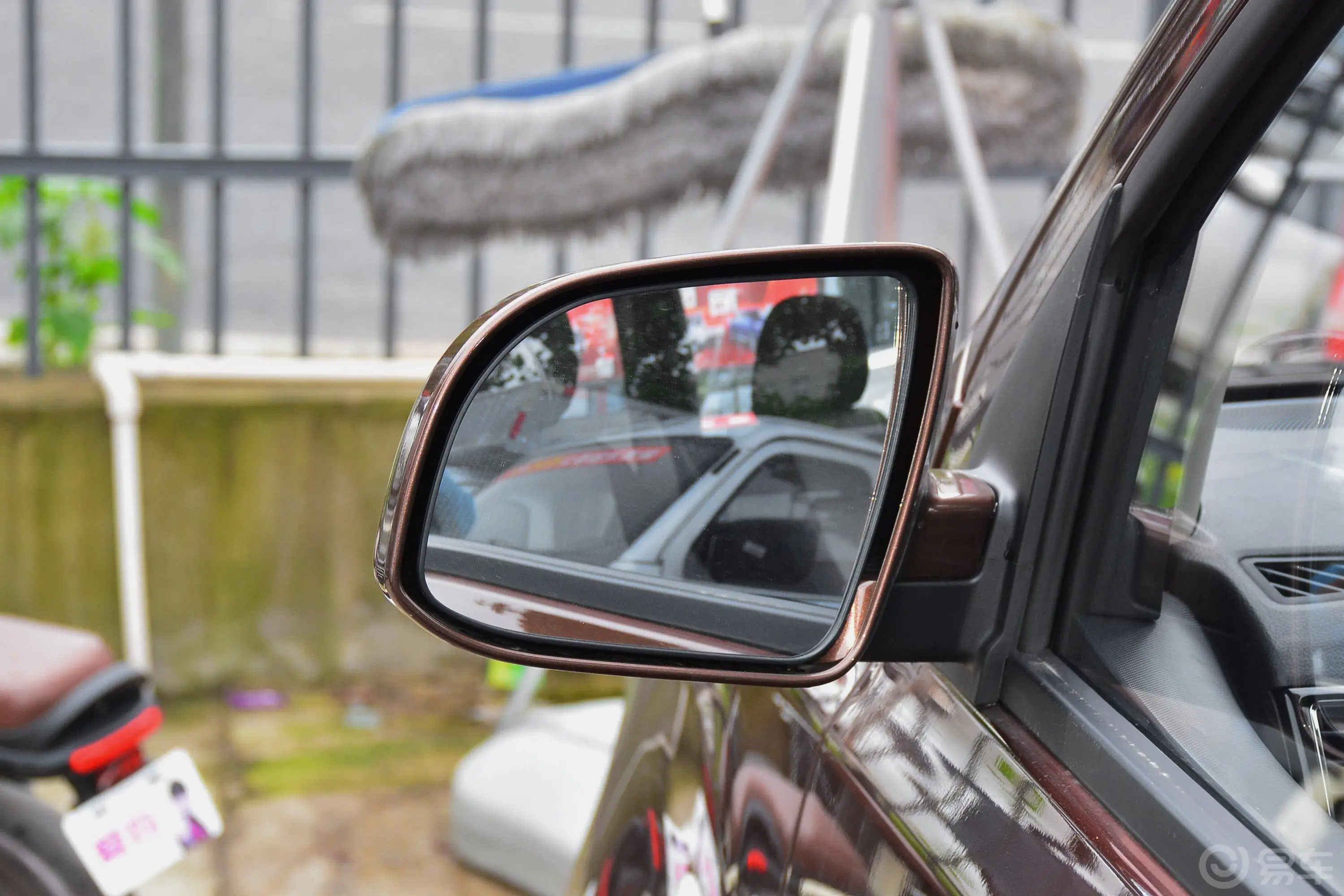 欧诺S欧诺S 1.5L 客车智享版(单蒸空调)后视镜镜面