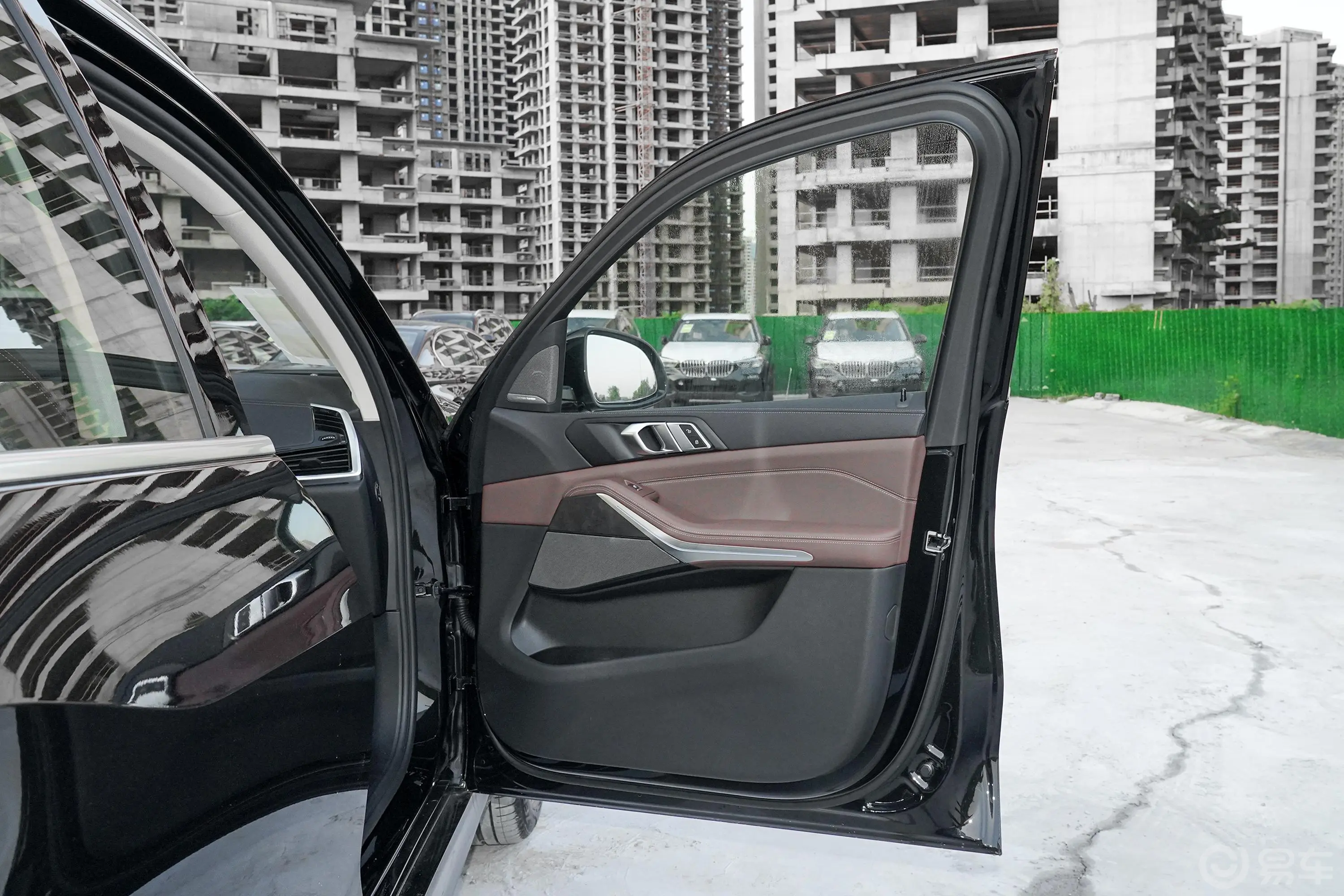 宝马X5 插电混动(进口)改款 xDrive45e M运动套装副驾驶员车门