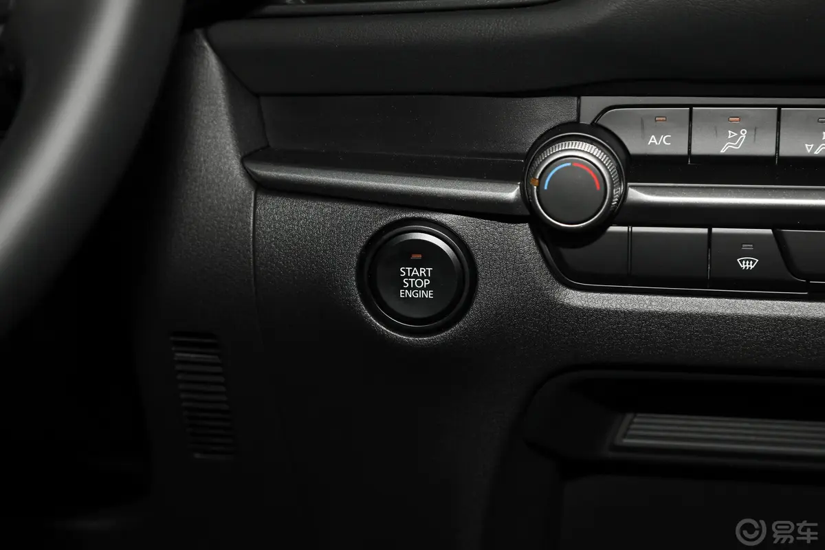 马自达CX-302.0L 自动质悦型钥匙孔或一键启动按键