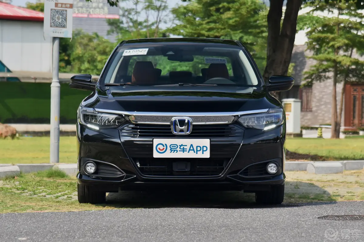 凌派锐·混动 1.5L E-CVT 锐·旗舰版正前水平