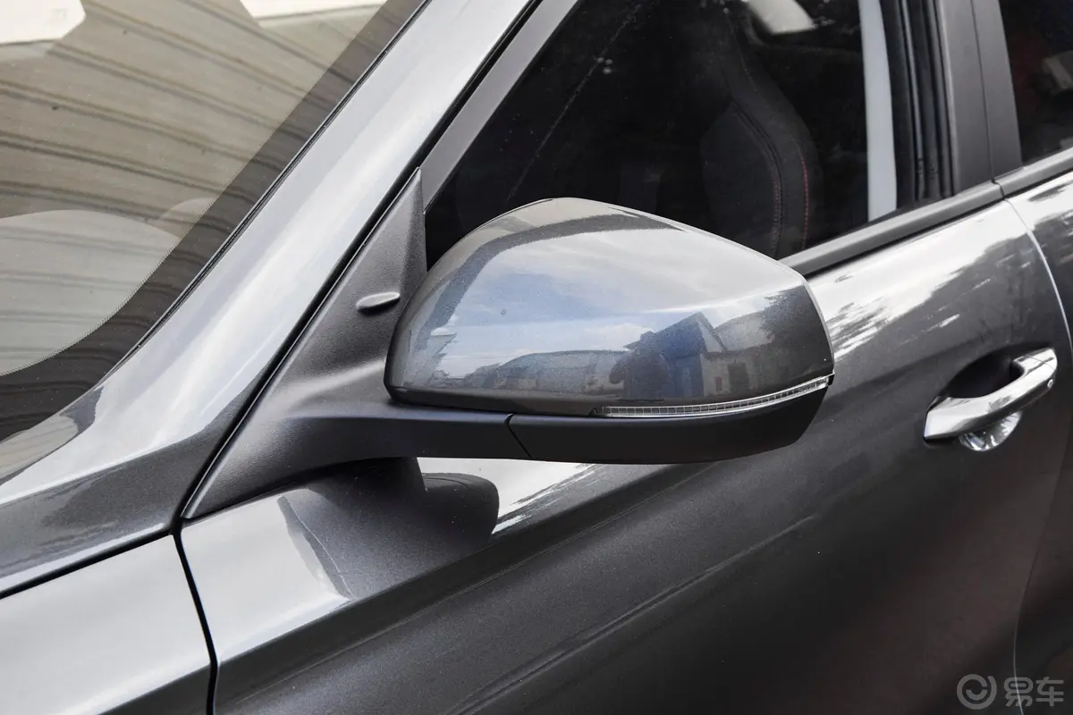 长安欧尚X5改款 1.6L 手动精英型主驾驶后视镜背面