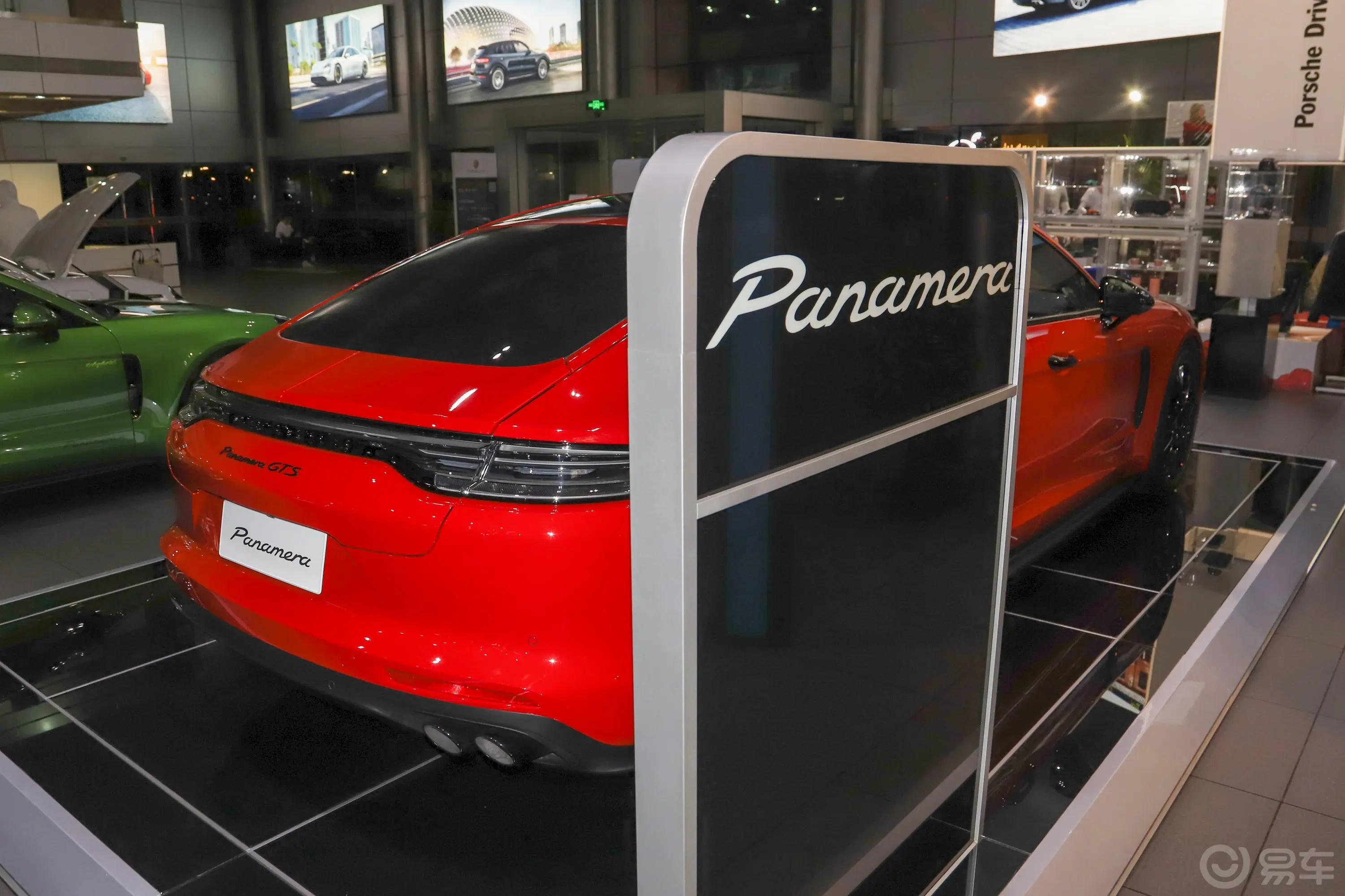 PanameraPanamera GTS 4.0T侧后45度车头向右水平