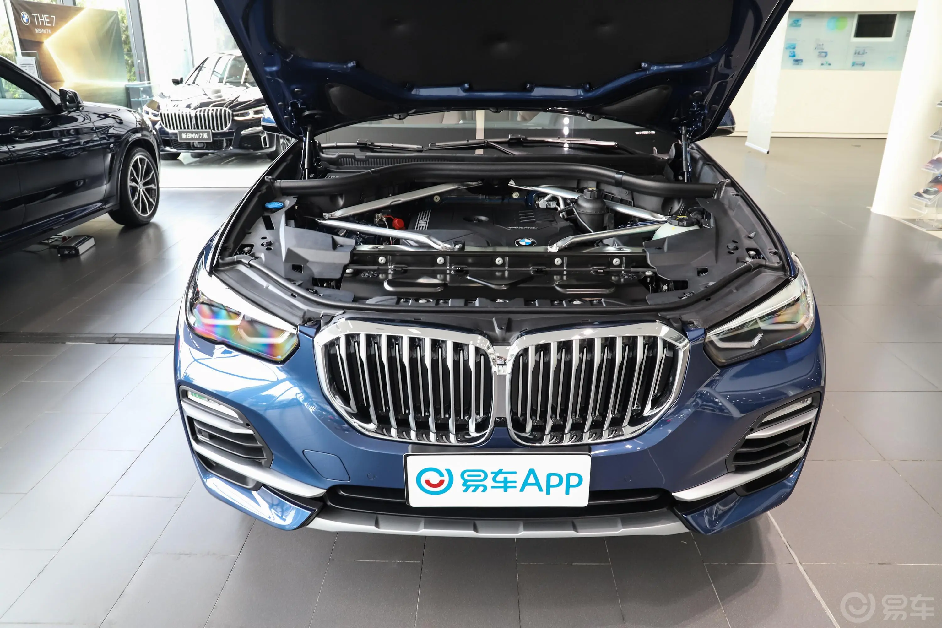 宝马X5(进口)改款 xDrive30i X设计套装发动机舱整体