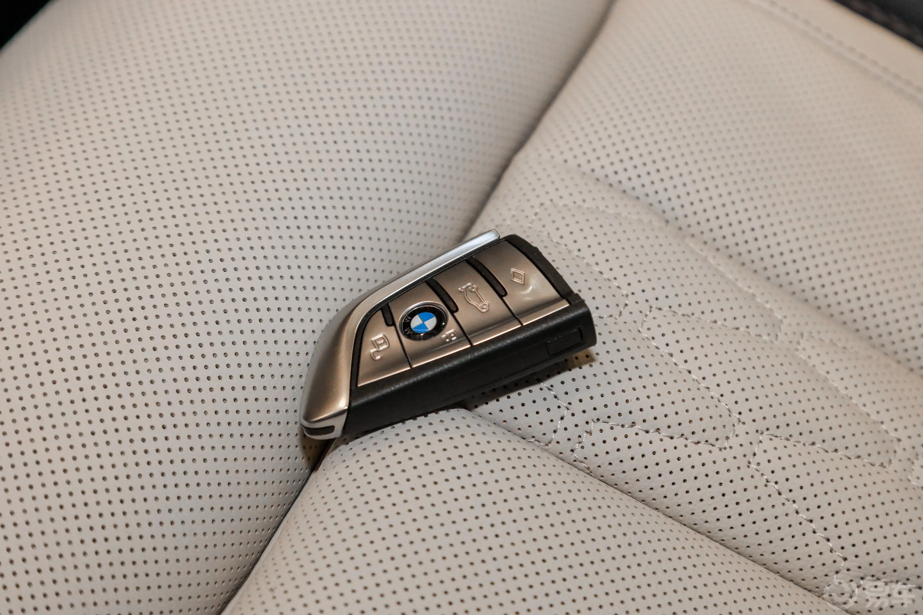 宝马X5(进口)改款 xDrive40i 尊享型 M运动套装内饰