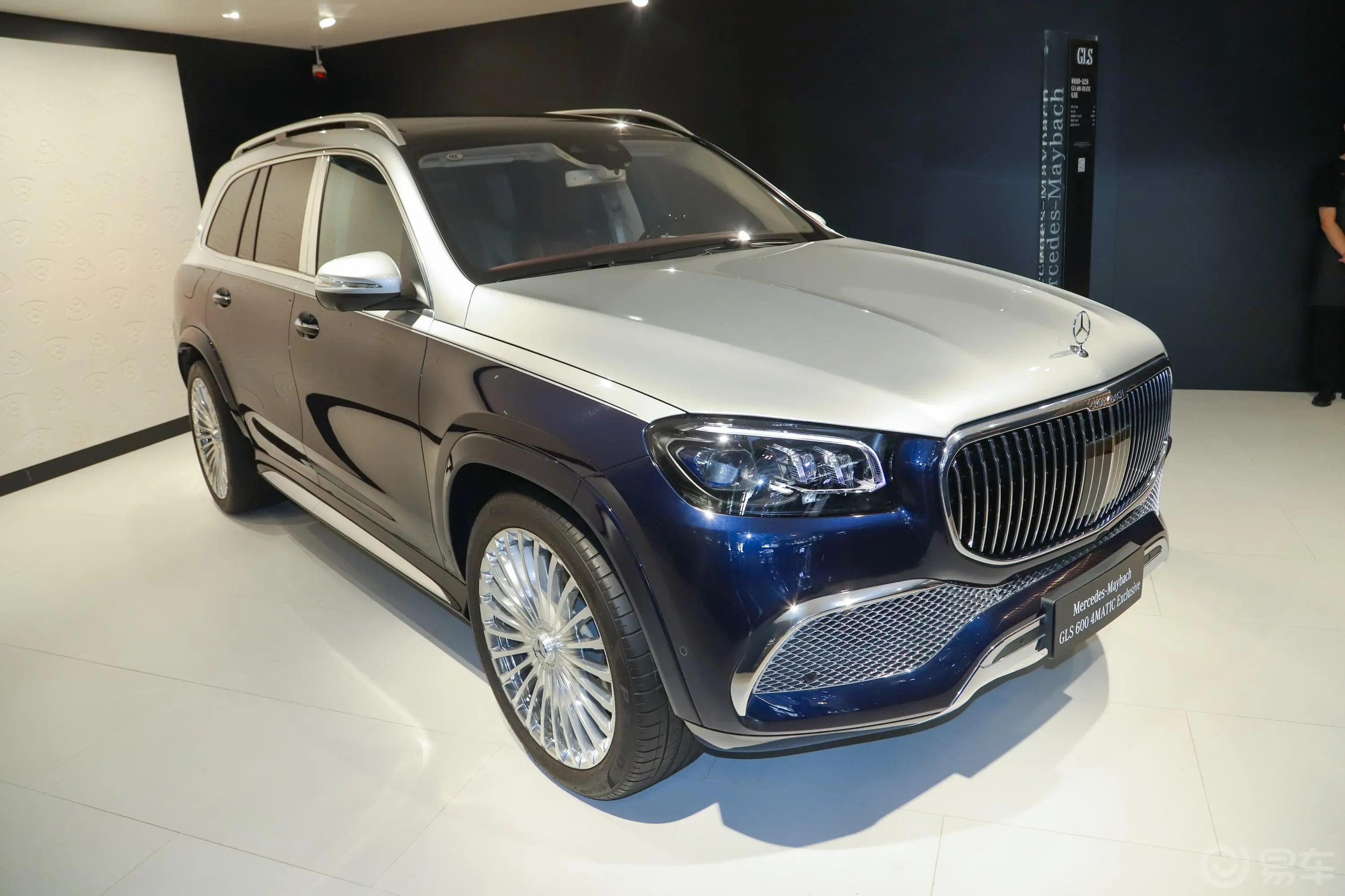 迈巴赫GLSGLS 600 4MATIC 礼尚版外观