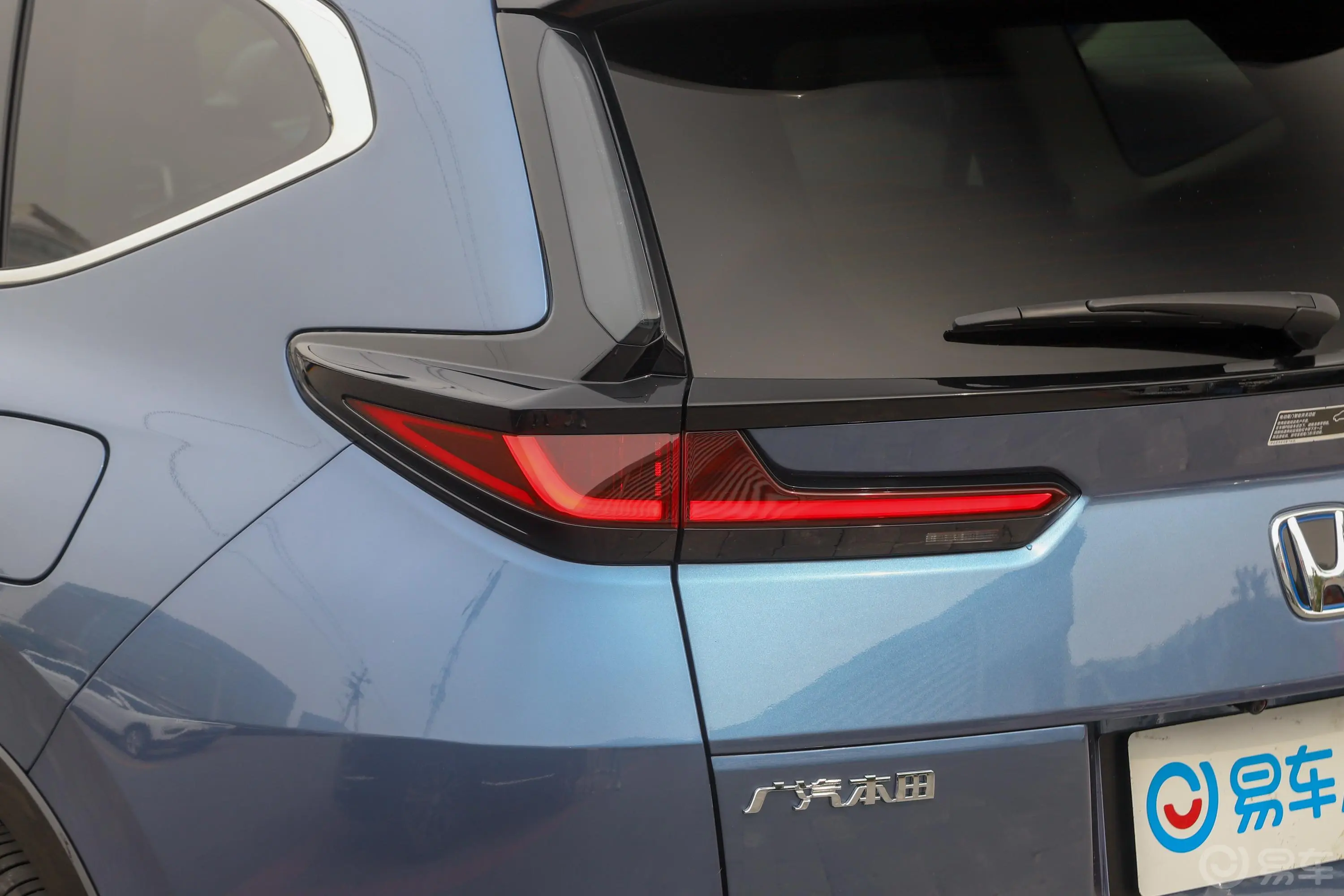 皓影 e:PHEV2.0L 65km 尊享版尾灯侧45度俯拍