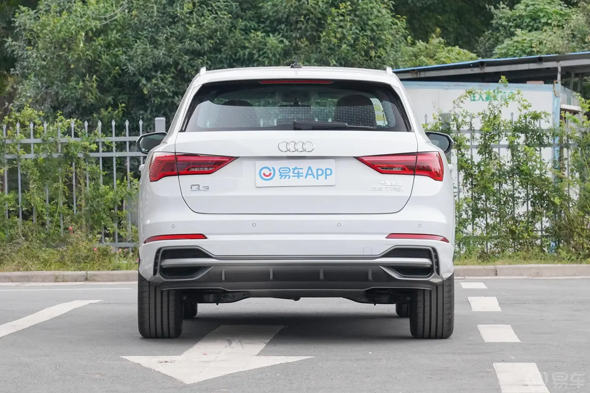 奥迪Q335 TFSI 进取动感型外观