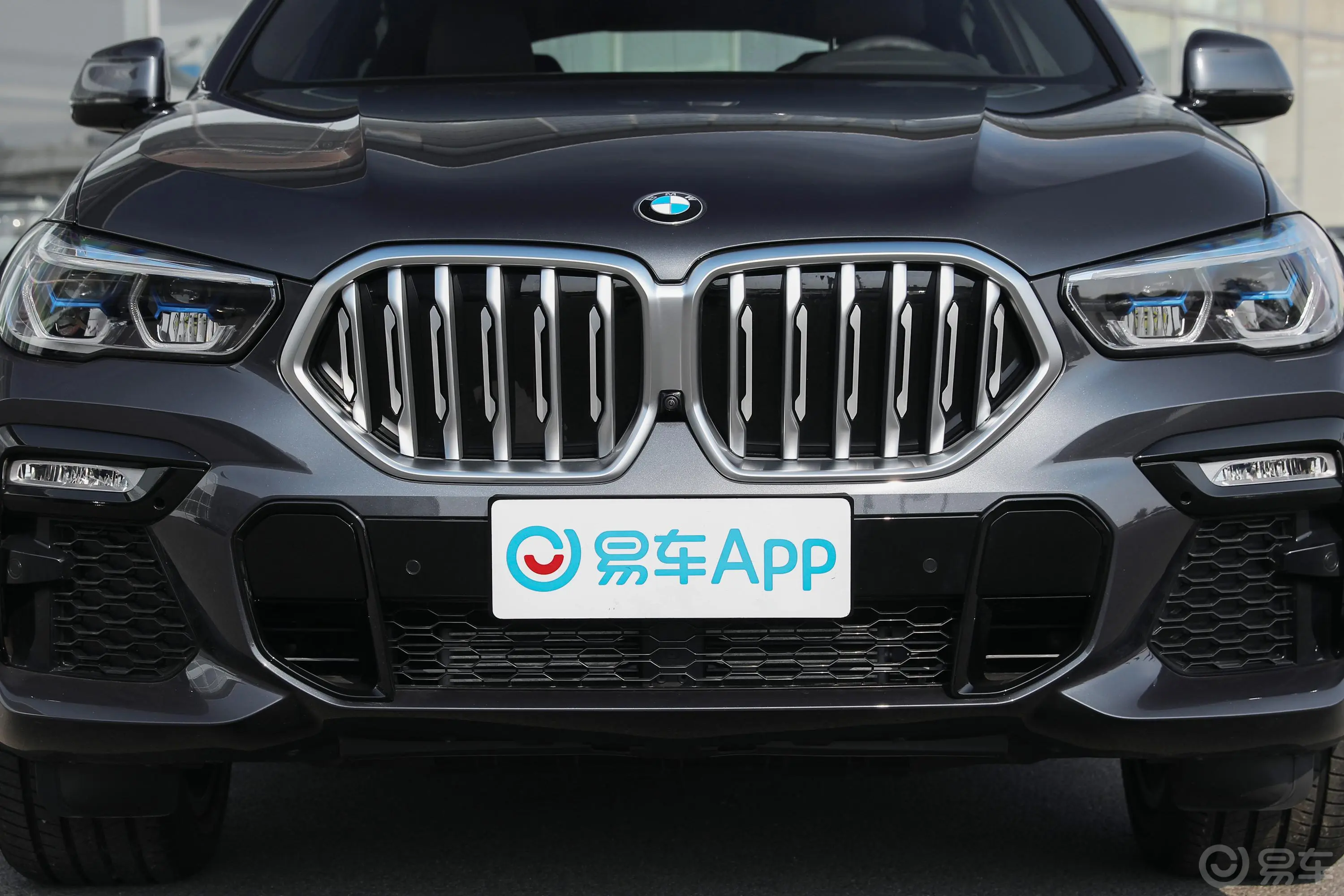 宝马X6xDrive40i M运动套装外观