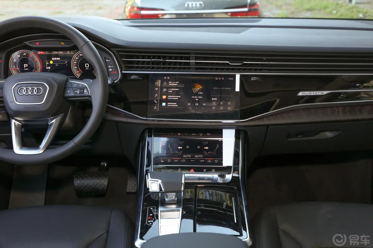 奥迪Q855 TFSI quattro 豪华动感型中控台整体
