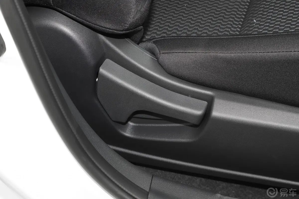 轩逸1.6L CVT XE舒享版副驾座椅调节