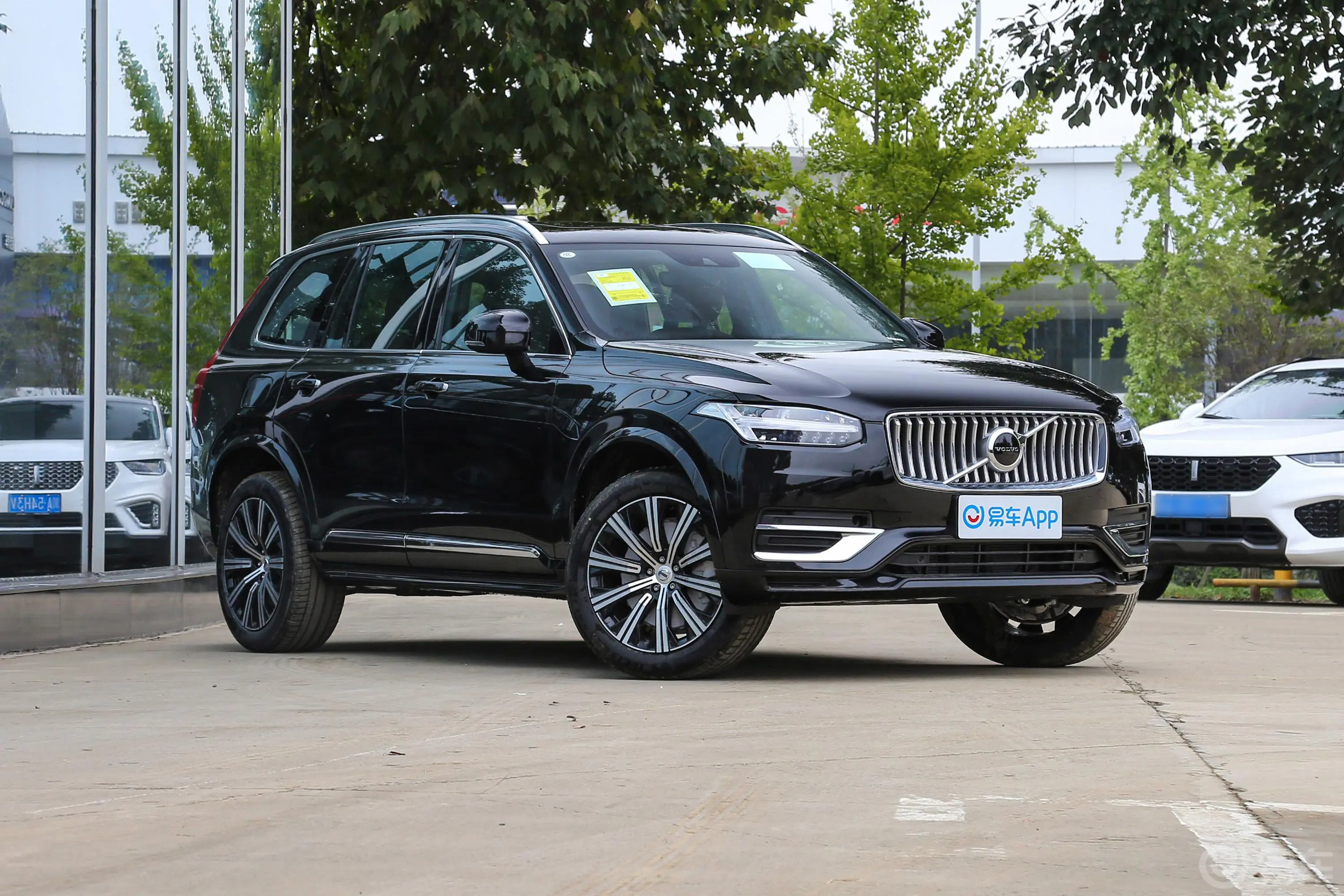 沃尔沃XC90B5 智行豪华版 5座侧前45度车头向右水平