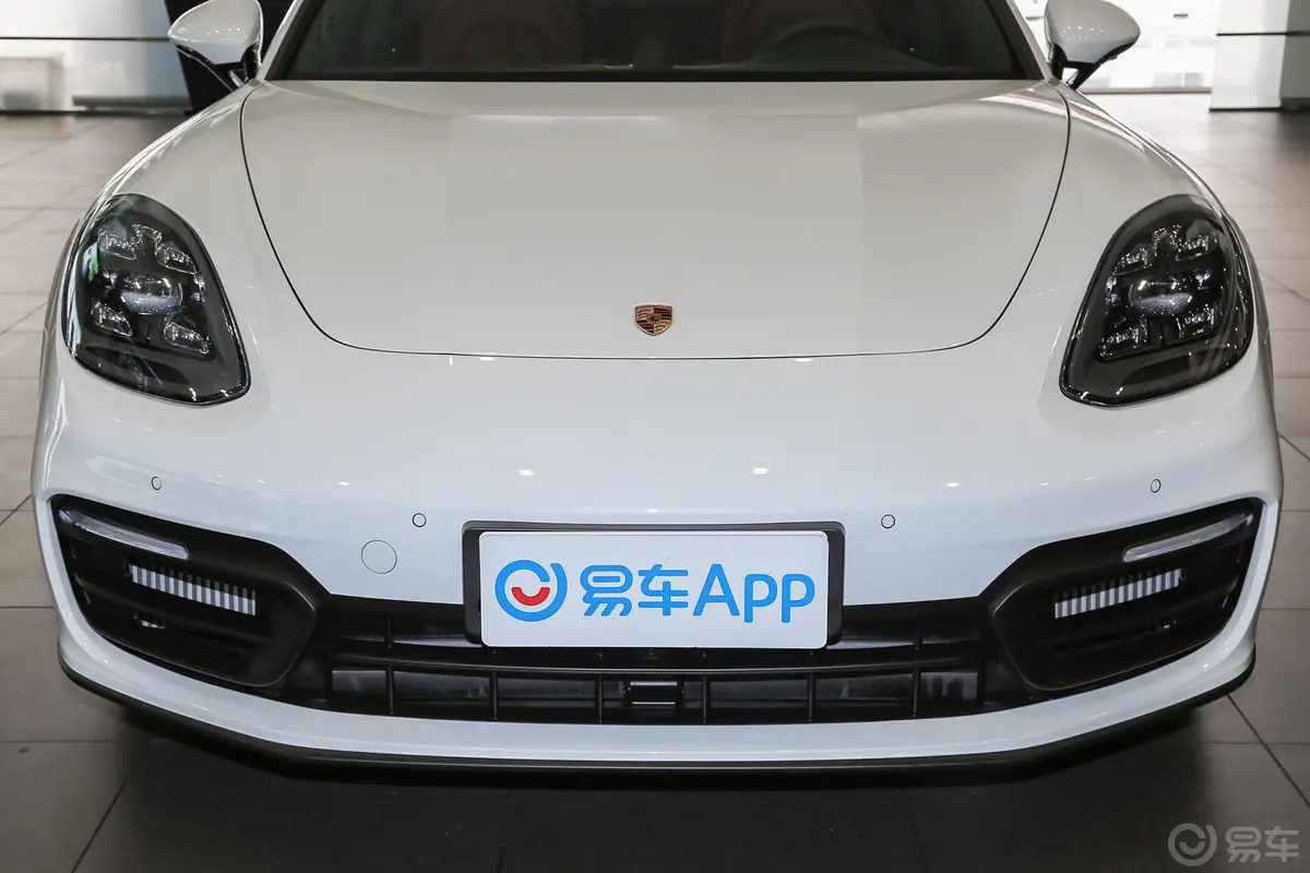 Panamera E-HybridPanamera 4 E-Hybrid 行政加长版 2.9T外观