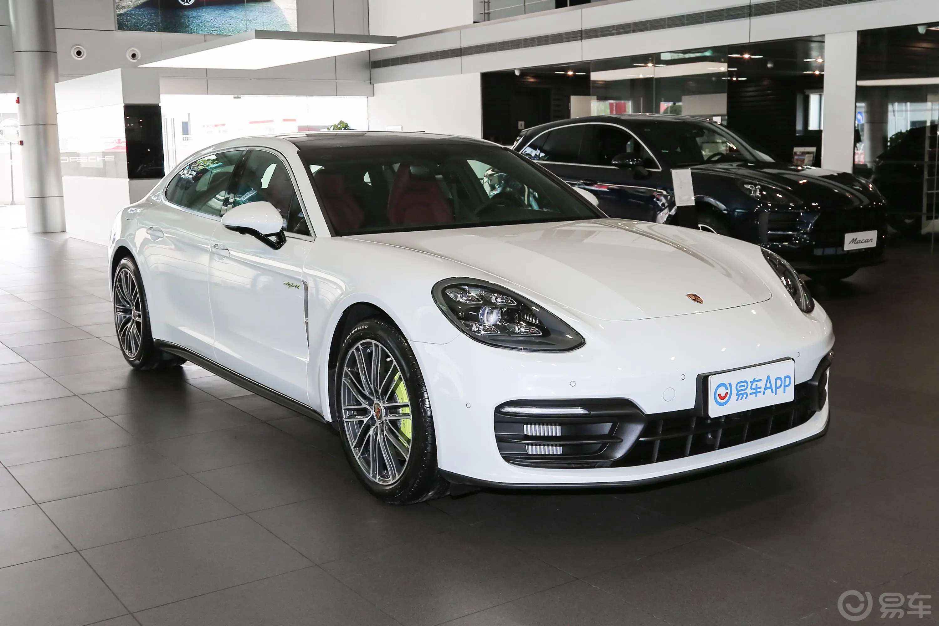 Panamera E-HybridPanamera 4 E-Hybrid 行政加长版 2.9T外观