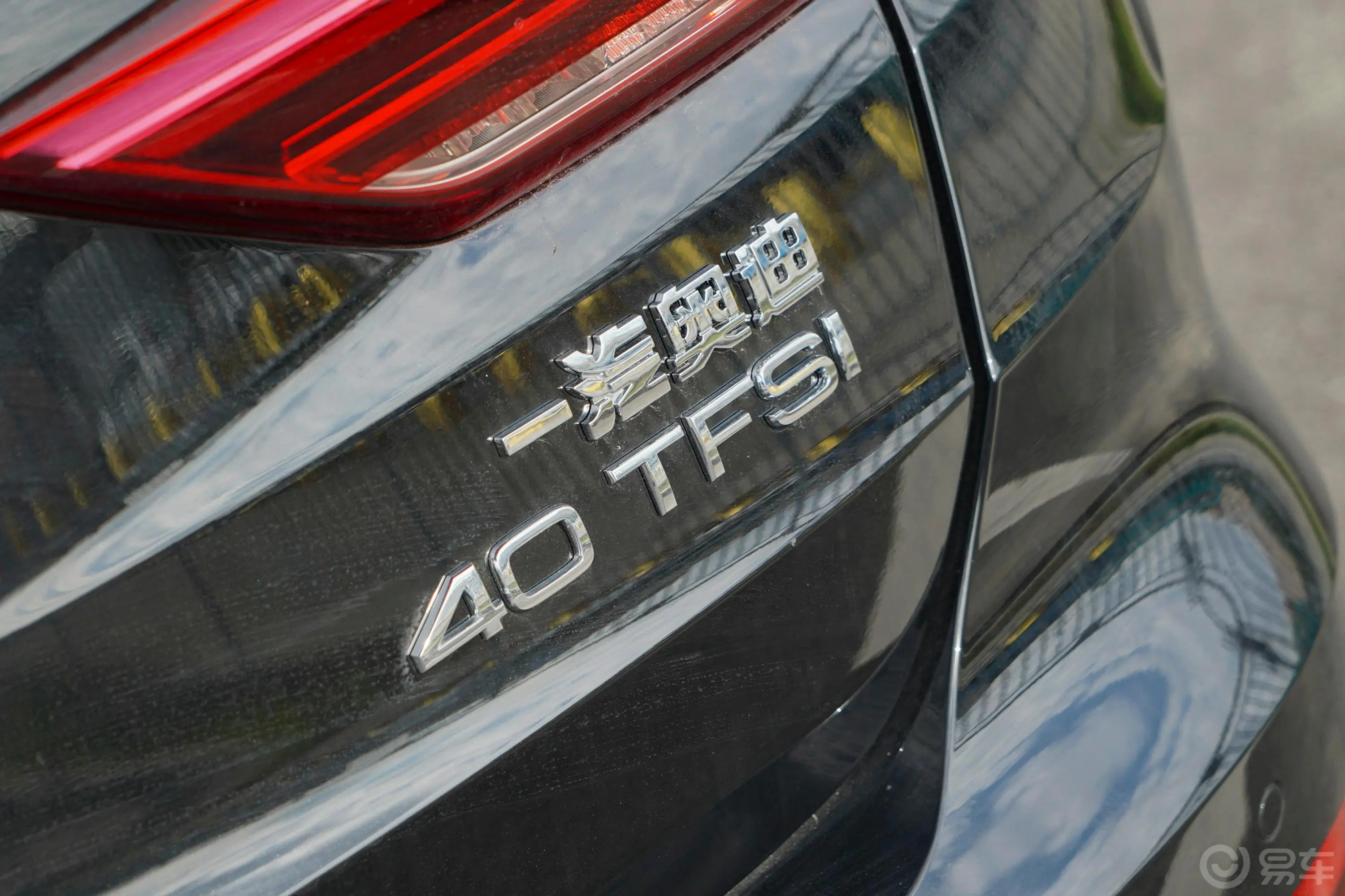 奥迪Q340 TFSI 时尚动感型外观