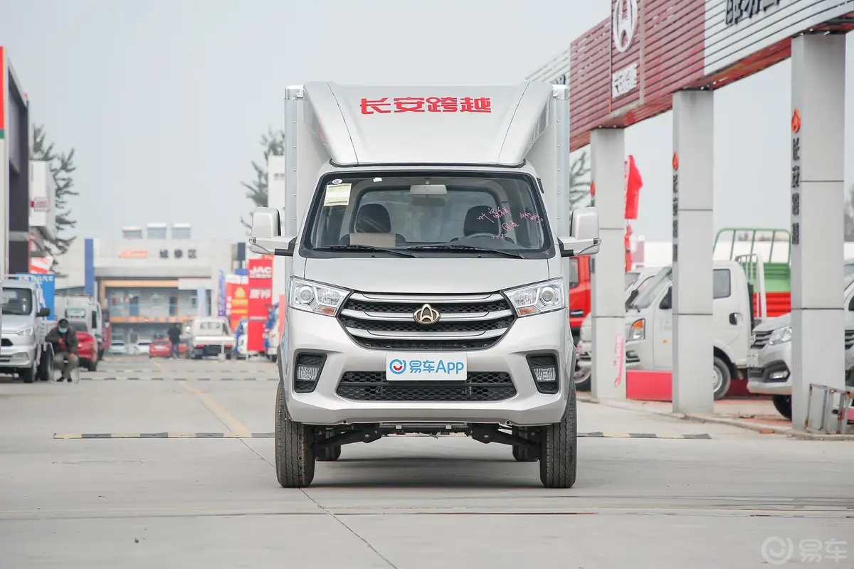 新豹T5东安1.6L 122马力 3.18米厢货 单排 舒适版 汽油 国Ⅵ正前水平