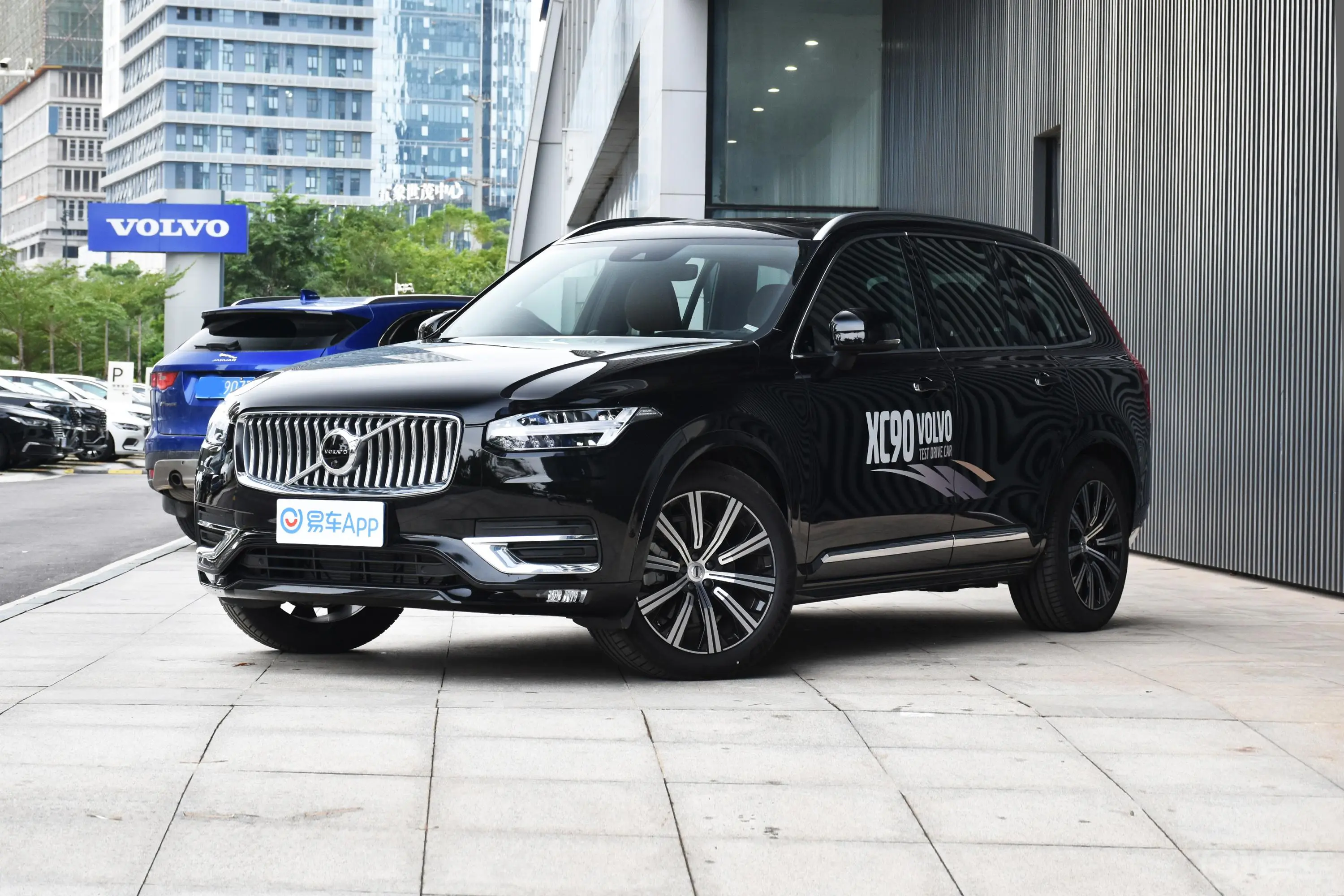 沃尔沃XC90B6 智雅豪华版 7座侧前45度车头向左水平