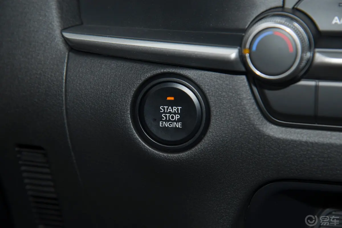 马自达CX-302.0L 自动尚悦型钥匙孔或一键启动按键