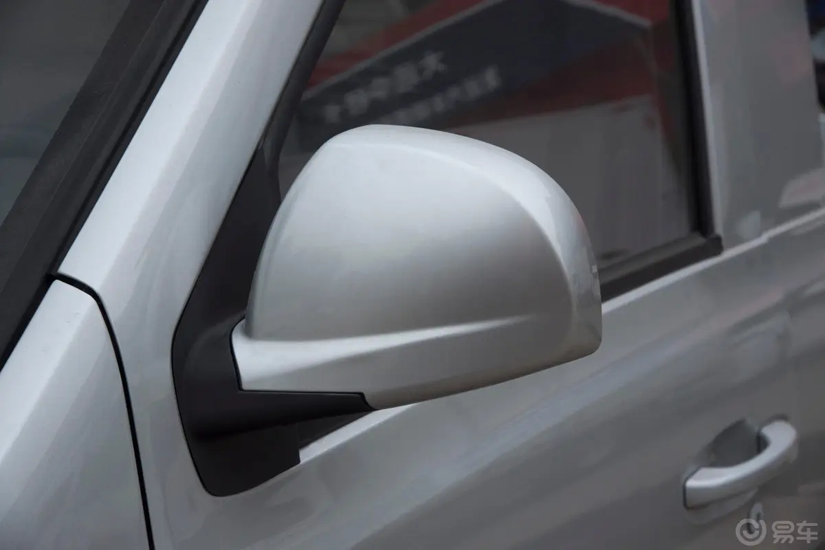 新龙马启腾N501.5L 手动 基本型(栏板)主驾驶后视镜背面